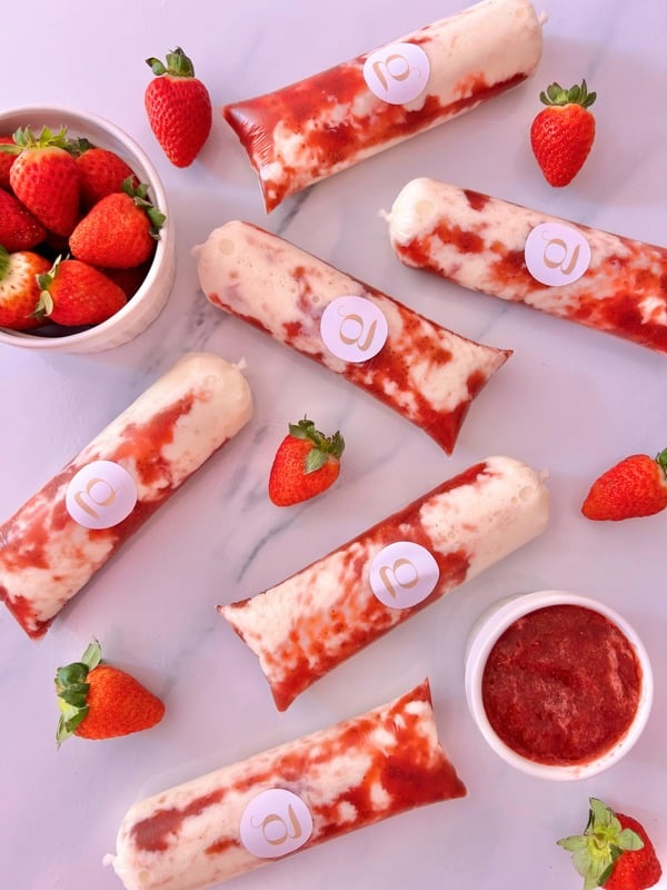 Geladinho gourmet sabor Morango com Ninho